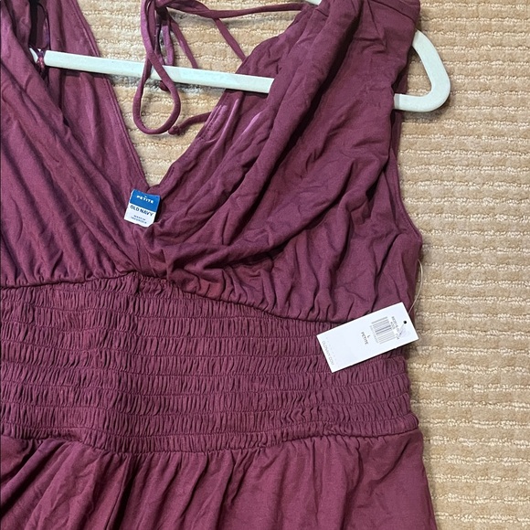 NWT Old Navy Burgundy V-Neck Jumpsuit - Picture 5 of 5
